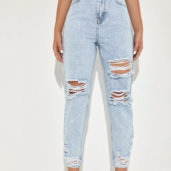 light washed boyfriend jeans - Picture 1 of 2